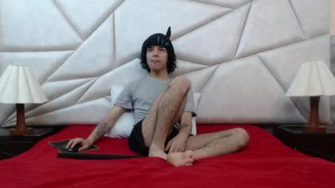 nyx_and_arian online show from 03/31/26, 06:52