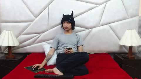 nyx_and_arian online show from 04/01/26, 02:58