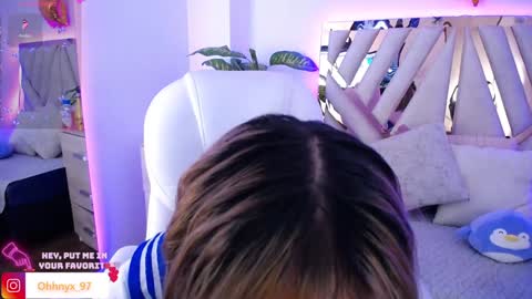 Alex   .    online show from 01/22/25, 08:17