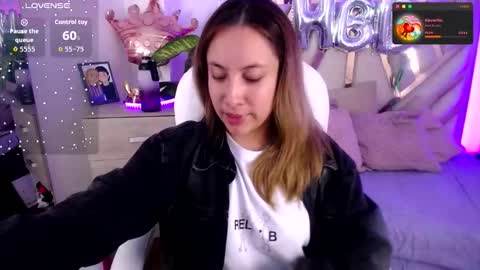 Alex   .    online show from 10/07/25, 09:34