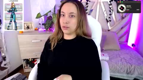 Alex   .    online show from 10/18/25, 09:37