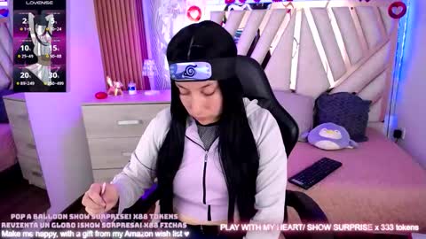 Alex   .    online show from 02/19/26, 01:56