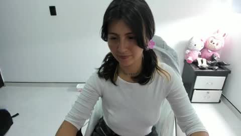 Snapshot of nyxiia chatting on 07/04/26, 03:29 Scarlett online show from 07/04/26, 03:29