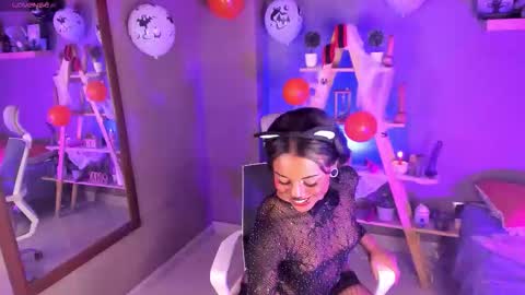 Nyx online show from 10/19/25, 09:59