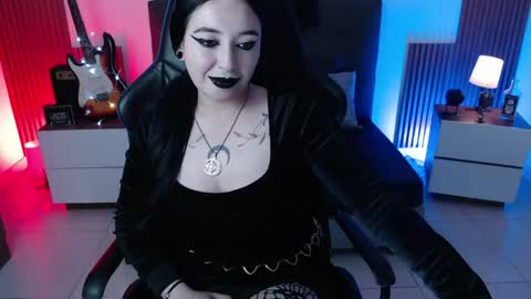 Snapshot of nyxnocturne chatting on 04/15/26, 02:35 Nyx online show from 04/15/26, 02:35