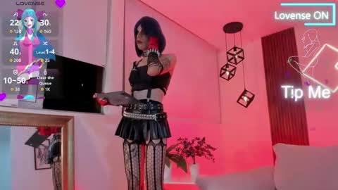 Snapshot of nyxx_bierke chatting on 11/12/25, 01:17 Nyxx online show from 11/12/25, 01:17