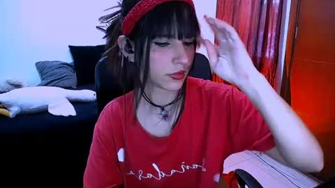 Snapshot of nyxxei chatting on 07/27/26, 10:39 Nyxxei online show from 07/27/26, 10:39