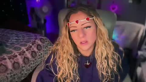 Snapshot of nyxxen chatting on 02/14/26, 02:52 nyxxen online show from 02/14/26, 02:52