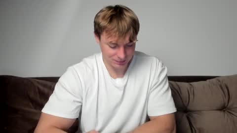 Snapshot of o_r_b_i_t chatting on 02/27/25, 03:26 o_r_b_i_t online show from 02/27/25, 03:26