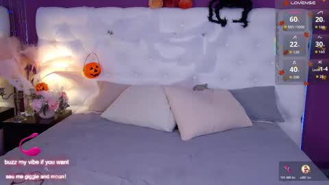 Moonlight online show from 10/28/25, 09:35