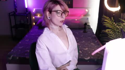 Moonlight online show from 05/12/26, 08:22