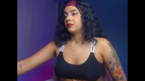 Snapshot of obeyval chatting on 09/16/25, 12:00 Vale online show from 09/16/25, 12:00