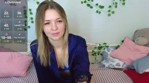 RevivMoons online show from 04/14/26, 12:49