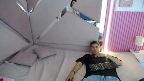 oblivionlove online show from 03/14/26, 08:36