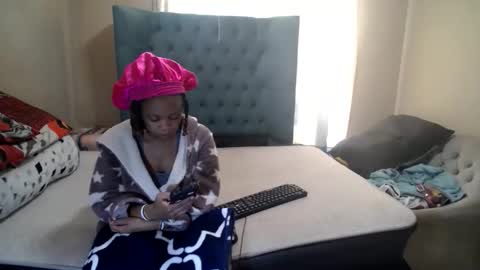 obsessedmimi online show from 05/25/26, 09:04