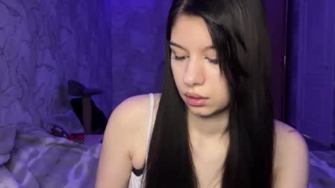 Amelia online show from 11/19/25, 08:14