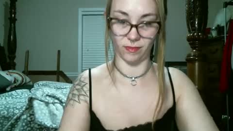 Snapshot of occultickitty chatting on 03/17/26, 02:27 OcculticKitty online show from 03/17/26, 02:27