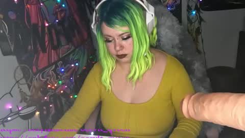 occvlt qveen online show from 01/21/25, 05:16