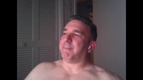 Snapshot of oceanmanx chatting on 01/12/25, 03:28 Ocean online show from 01/12/25, 03:28