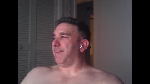 Snapshot of oceanmanx chatting on 01/13/25, 04:28 Ocean online show from 01/13/25, 04:28