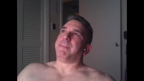 Snapshot of oceanmanx chatting on 01/17/25, 03:12 Ocean online show from 01/17/25, 03:12