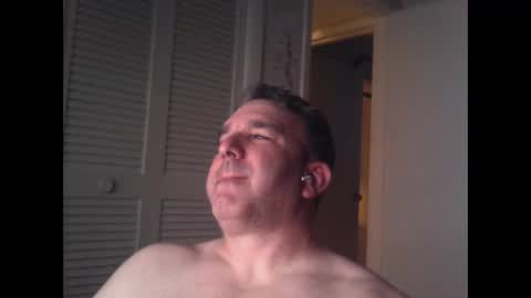 Snapshot of oceanmanx chatting on 02/23/25, 03:02 Ocean online show from 02/23/25, 03:02