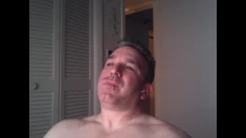 Snapshot of oceanmanx chatting on 02/28/25, 04:54 Ocean online show from 02/28/25, 04:54