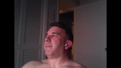 Snapshot of oceanmanx chatting on 10/24/25, 03:14 Ocean online show from 10/24/25, 03:14