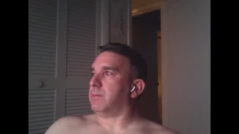 Snapshot of oceanmanx chatting on 10/27/25, 02:48 Ocean online show from 10/27/25, 02:48