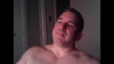 Snapshot of oceanmanx chatting on 11/14/25, 03:05 Ocean online show from 11/14/25, 03:05