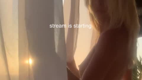 hi im Janasmall boobs big heart  warm pussy  online show from 01/25/25, 12:06