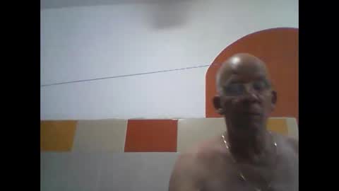 Snapshot of ocr51219 chatting on 12/14/24, 06:13 ocr51219 online show from 12/14/24, 06:13