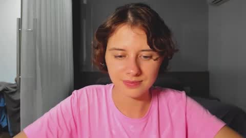 Snapshot of octopussy69x chatting on 02/21/25, 03:21 Evie online show from 02/21/25, 03:21