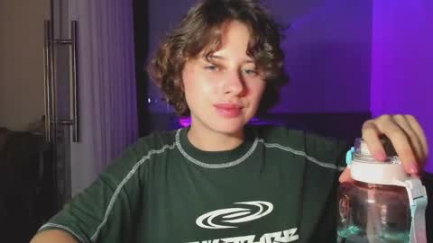 Snapshot of octopussy69x chatting on 02/28/25, 01:36 Evie online show from 02/28/25, 01:36