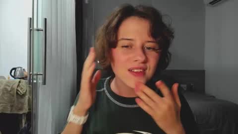 Snapshot of octopussy69x chatting on 03/02/25, 02:43 Evie online show from 03/02/25, 02:43