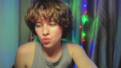 Snapshot of octopussy69x chatting on 09/19/25, 02:40 Evie online show from 09/19/25, 02:40