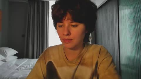 Snapshot of octopussy69x chatting on 11/17/25, 06:41 Evie online show from 11/17/25, 06:41