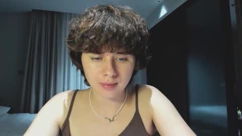 Snapshot of octopussy69x chatting on 11/19/25, 02:50 Evie online show from 11/19/25, 02:50