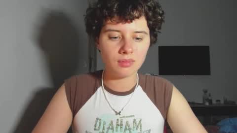 Snapshot of octopussy69x chatting on 01/18/26, 11:36 Evie online show from 01/18/26, 11:36