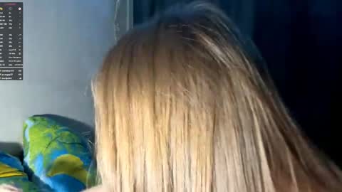 Lili online show from 05/31/26, 06:09
