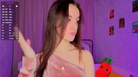 Snapshot of odelynahayne chatting on 02/07/26, 04:16 Elisa online show from 02/07/26, 04:16