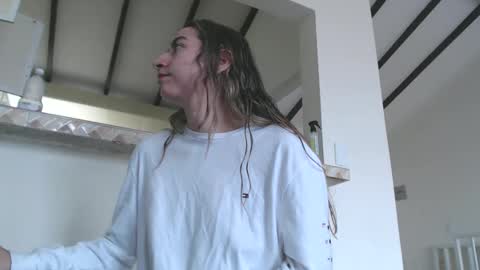 Val online show from 03/05/25, 04:02