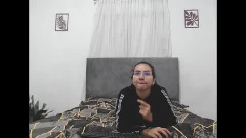 Val online show from 10/04/25, 01:36