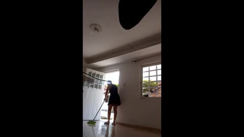 Val online show from 04/09/26, 08:03