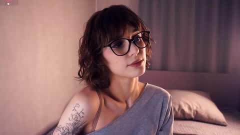 Thea online show from 11/26/25, 07:04