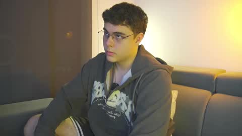 Snapshot of odin_blake chatting on 02/19/25, 04:12 ODIN online show from 02/19/25, 04:12