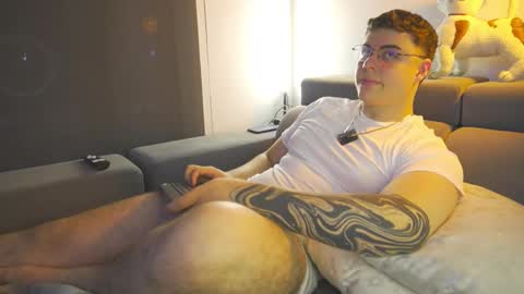 Snapshot of odin_blake chatting on 02/22/25, 02:06 ODIN online show from 02/22/25, 02:06