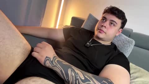 Snapshot of odin_blake chatting on 09/24/25, 06:11 ODIN online show from 09/24/25, 06:11