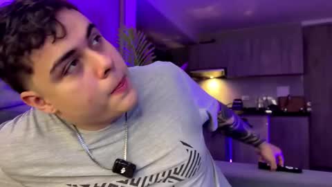 Snapshot of odin_blake chatting on 10/31/25, 02:12 ODIN online show from 10/31/25, 02:12