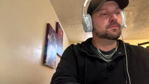 Snapshot of odinstone chatting on 01/12/26, 09:20 Odin Stone online show from 01/12/26, 09:20